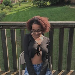 Long sleeved Tied Crop Top